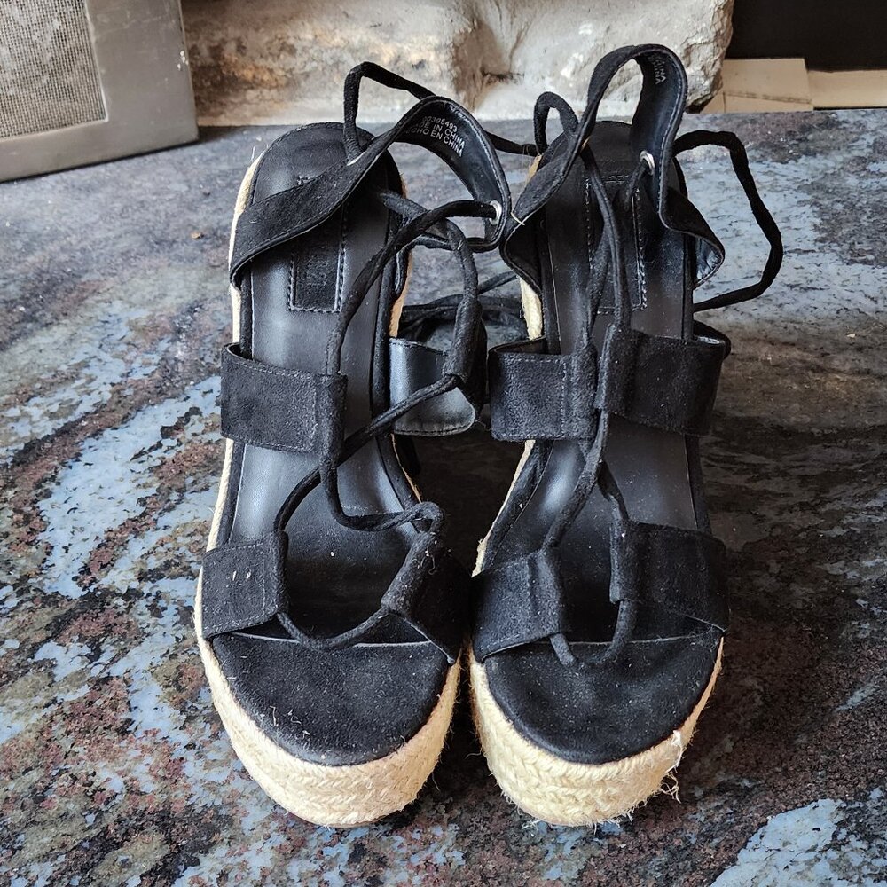 Forever 21 Black Faux Suede Wedge Espadrille Sandals Size 7 - Picture 8 of 16